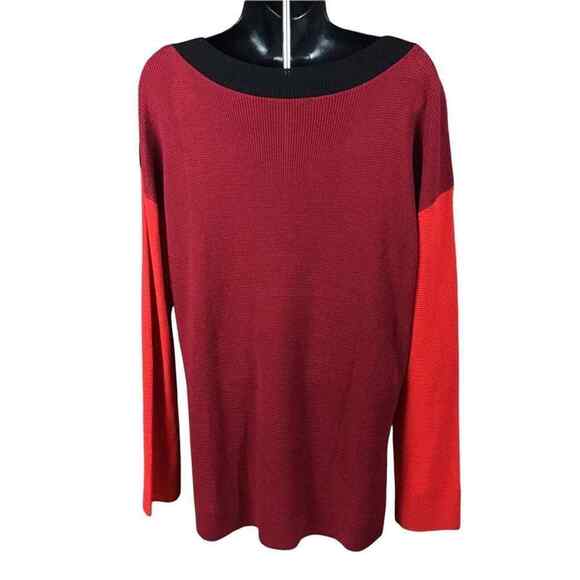 Vince Camuto Women’s Medium Red Black Colorblock Button Shoulder Sweater NWOT - Picture 7 of 16